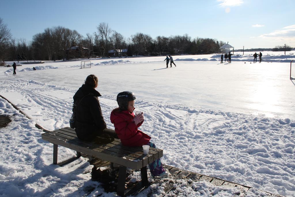 Fern Resort Orillia Εξωτερικό φωτογραφία