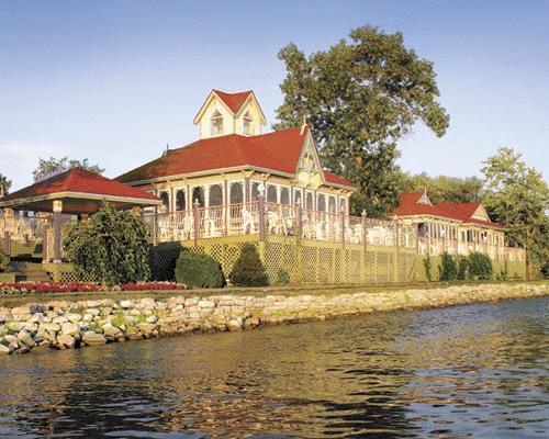 Fern Resort Orillia Εξωτερικό φωτογραφία