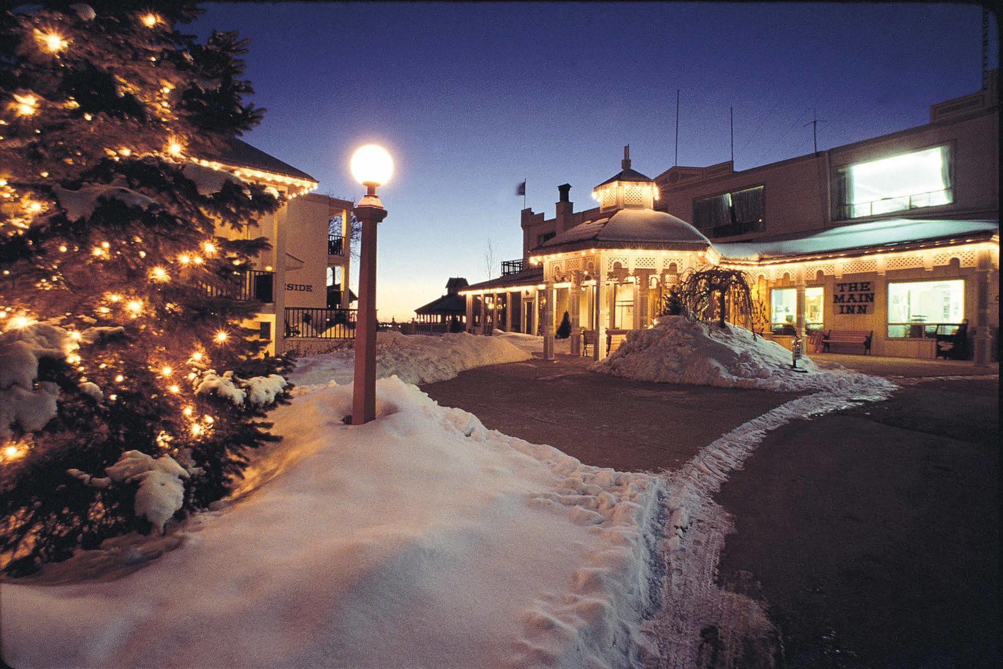 Fern Resort Orillia Εξωτερικό φωτογραφία